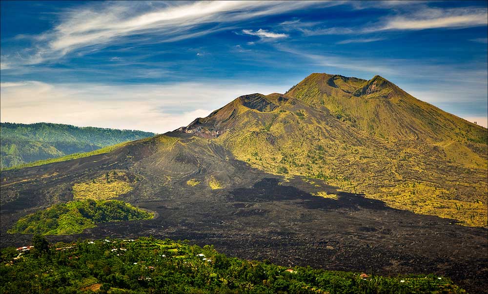 Завораживающая красота: Восхождение на вулкан Батур